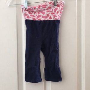FINAL MARKDOWN Yoga sprout yoga slacks 6-9 months